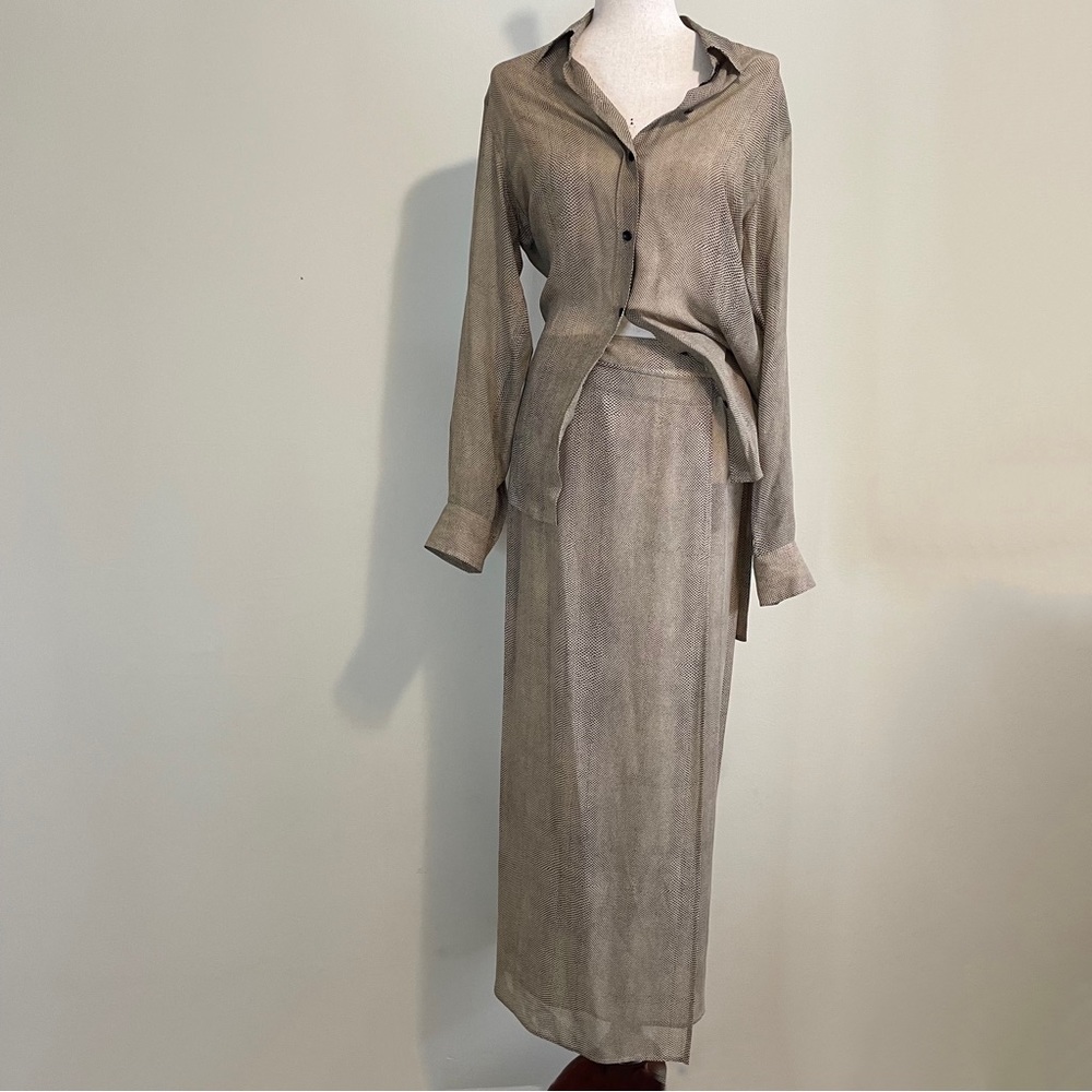 Salvatore Ferragamo 100% silk brown dot button blouse wrap maxi skirt size 12 14